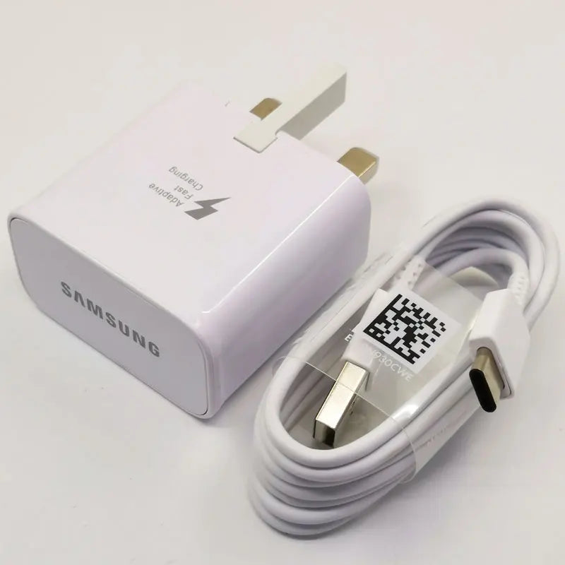 Samsung 15W UK Fast Charger – USB-C, Black/White